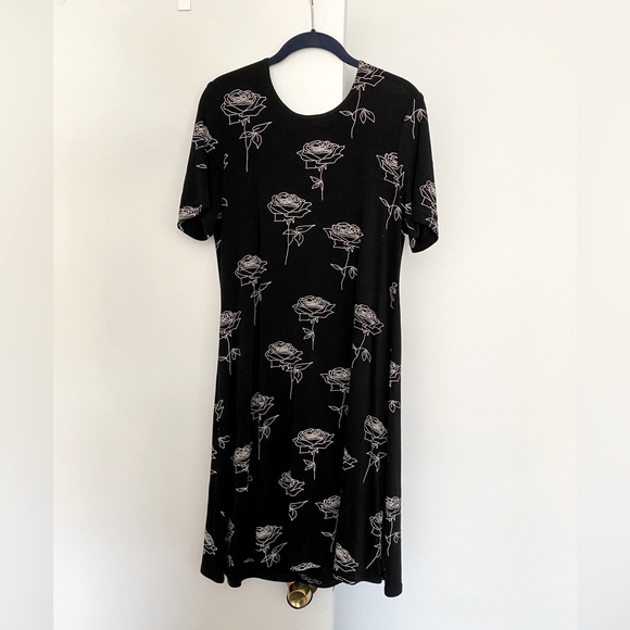 Vintage rose pattern midi dress - Picture 2 of 4